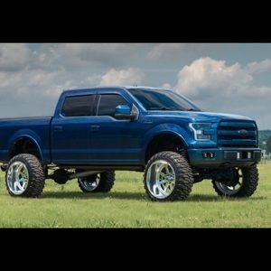 Meet your Posher, Justin